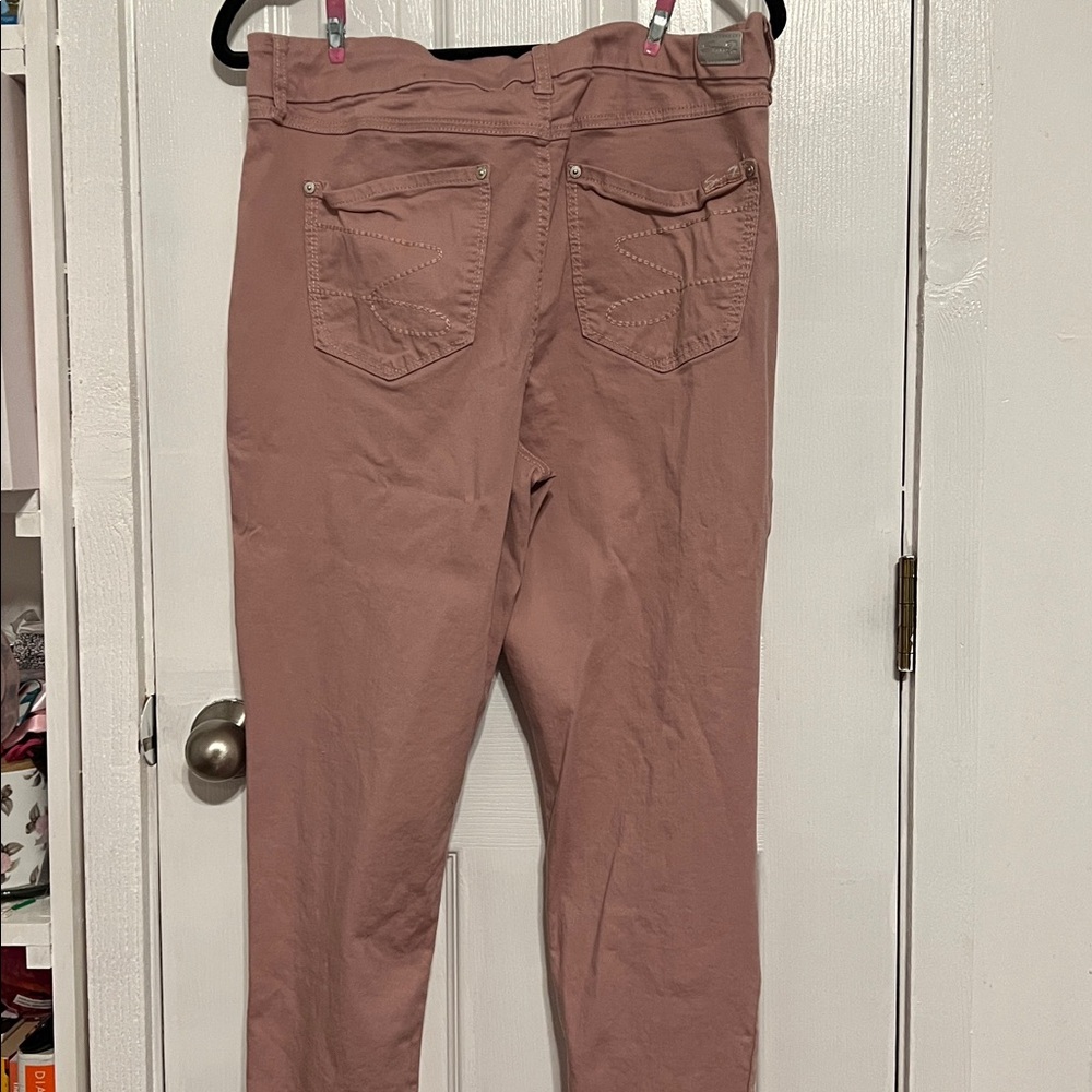 Seven7 Olive and Dusty Rose Pants Set - Picture 4 of 6